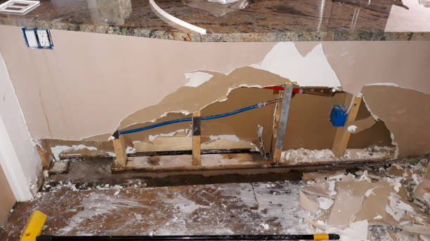 Sewage cleanup and water damage restoration in Holdrege, NE